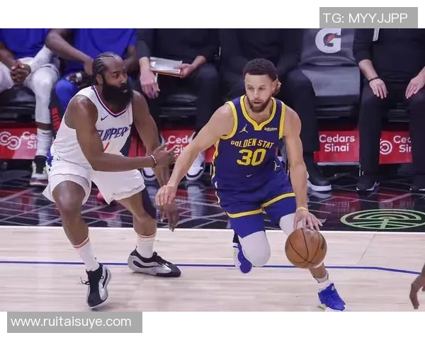 库里科联与智利大学激战正酣谁将赢得这场精彩对决