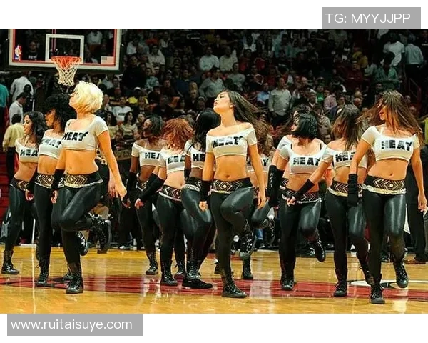 马刺与热火激战正酣央视网全程直播精彩瞬间回顾 马刺与热火激战正酣央视网全程直播精彩瞬间回顾