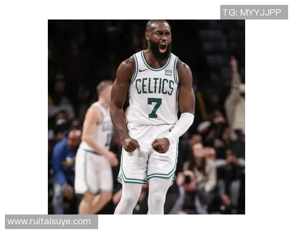 杰伦布朗：从篮球新星到NBA顶尖球员的成长之路